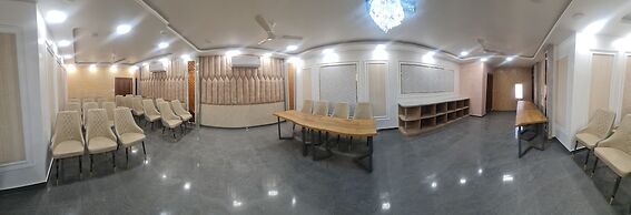 Hotel Royal Vrindavan