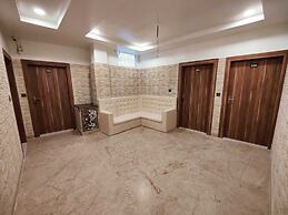 Hotel Royal Vrindavan
