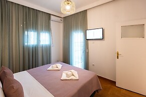 Blue Ark Boho Stay at Acropolis