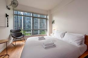 Central Studio in the Heart of Melbourne Cbd!