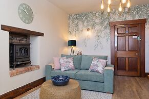 Watermouth Castle, West Tower Apartment