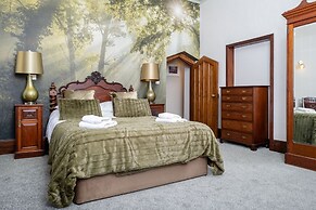 Watermouth Castle, West Tower Apartment
