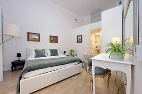 Treasurerome Opera Trevi Green Suite 2BR