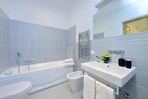 Treasurerome Opera Trevi Grand Suite 3BR