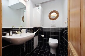 Treasurerome Opera Trevi Grand Suite 3BR