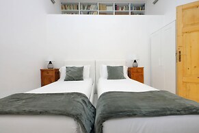 Treasurerome Opera Trevi Grand Suite 3BR
