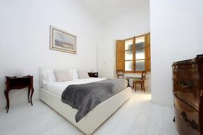 Treasurerome Opera Trevi Grand Suite 3BR
