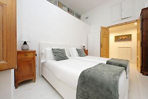 Treasurerome Opera Trevi Grand Suite 3BR