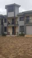 Inviting 9-bed Villa in Kampala