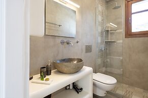 Theodora's Suite