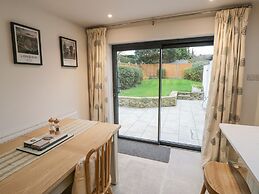 Dazie Cottage