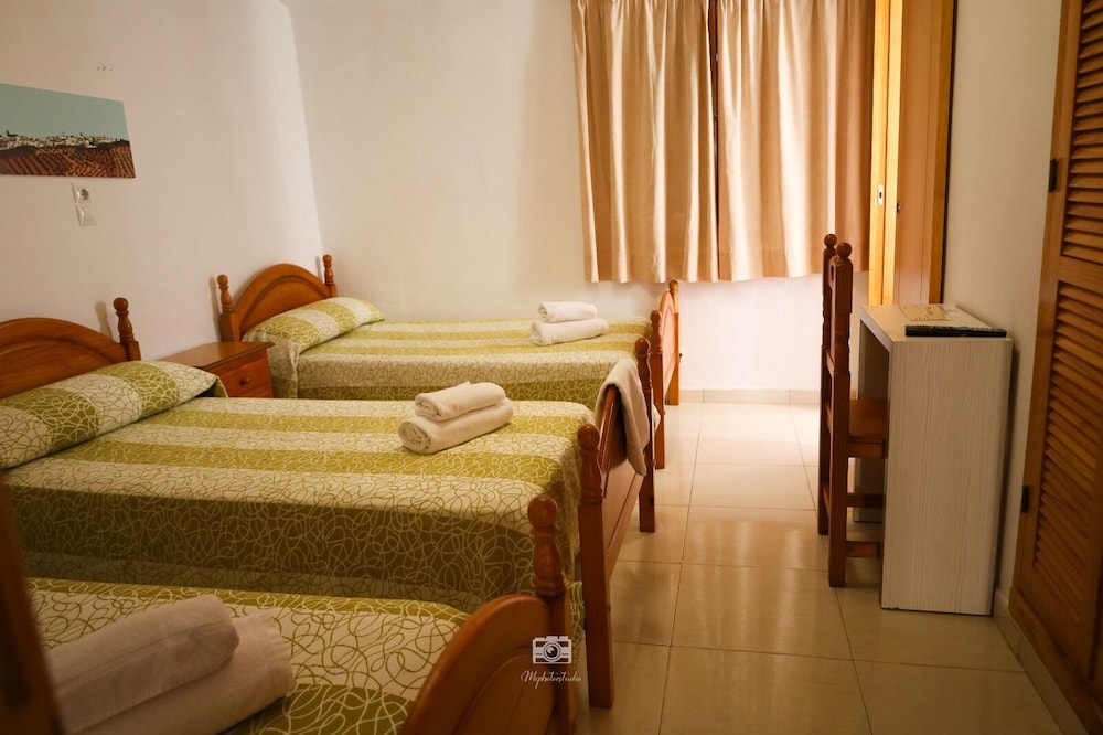 Hospedium DLJ Hostal Ben Nassar