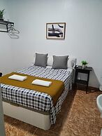 M-A Catrachos Rooms