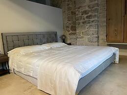 Anfihouse B&B and Apartments