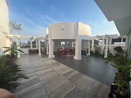 HOTEL PERLA CENTRAL MALECON
