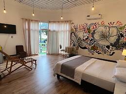 HOTEL PERLA CENTRAL MALECON