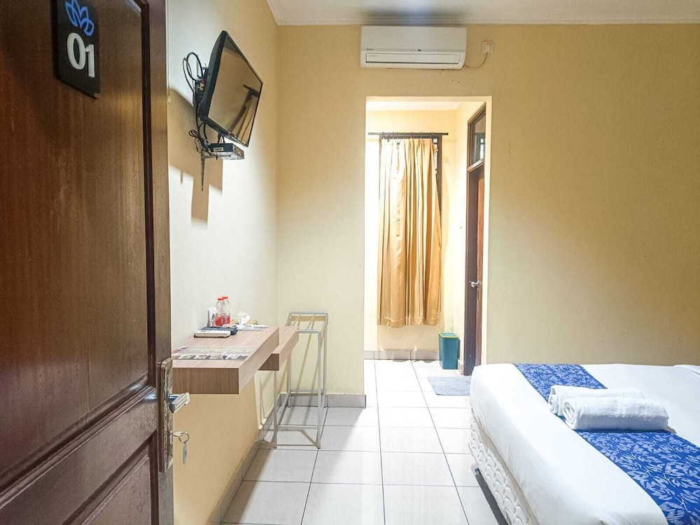 Miraa Guest House & Resto