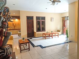 Miraa Guest House & Resto