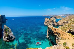 Ta'leli Pool Farmhouse in Gozo