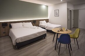 Moody smart & comfy Hotel