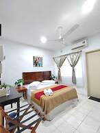 HOMESTAY AINIS GUEST HOUSE