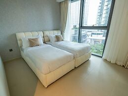 Mh - Act One Act Two - Down Town - 2bhk - Ref501