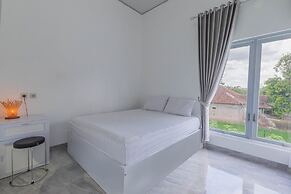 DJ House Yogyakarta