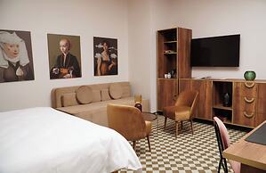 Hotel Pietryna