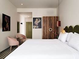 Hotel Pietryna