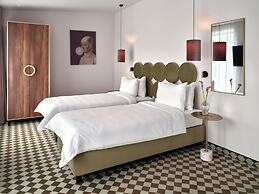 Hotel Pietryna