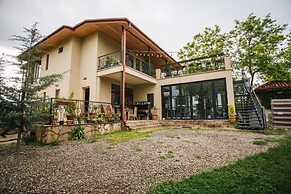 Lost Ridge Inn & Brewery & Ranch