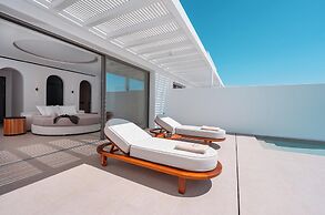 Muse of Mykonos