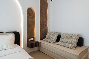Muse of Mykonos