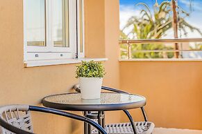 Maela Luxury Suite