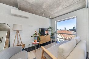 Seaside Studio Apartment, 9 Mins to Queens Beach!