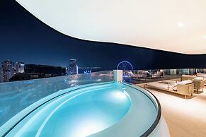 FIVE LUXE