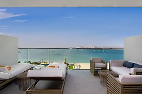 FIVE LUXE