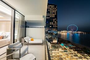 FIVE LUXE