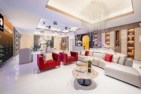 FIVE LUXE