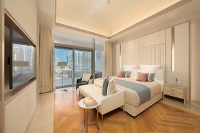 FIVE LUXE