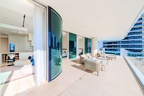 FIVE LUXE