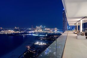 FIVE LUXE