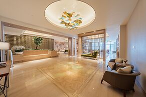FIVE LUXE