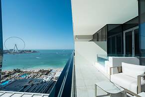 FIVE LUXE