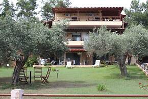 Bambola Apartments by Booking Kottas