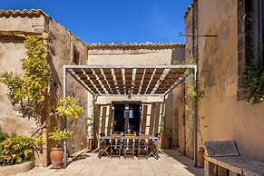 Masseria Costanza