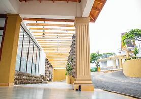 Angani Resort & Spa