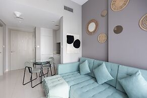Quiet 1BR with river view