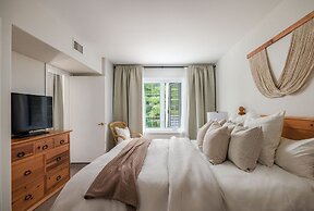 Horseshoe Valley Suites - The Sierra