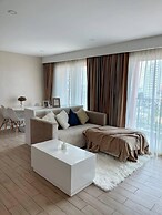 Seven Seas Condo Resort by PSR